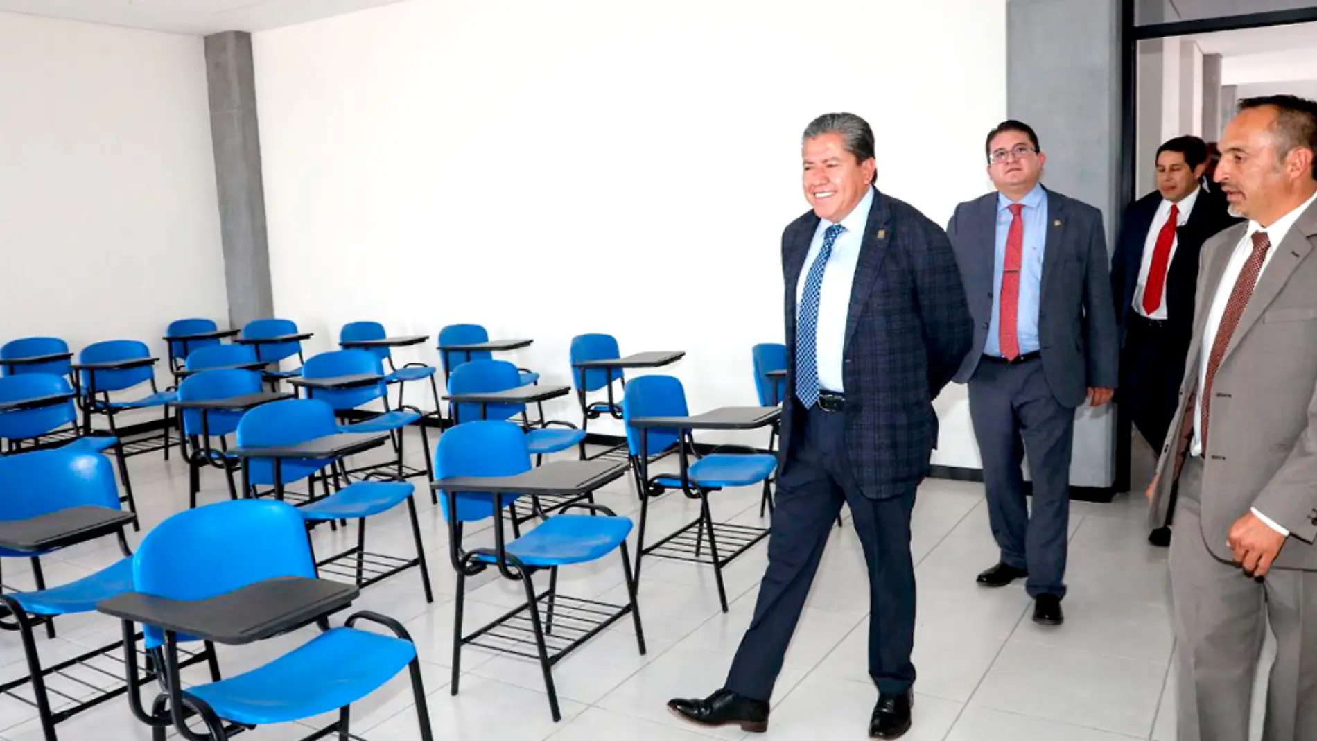 Gobernador en campus UAZ